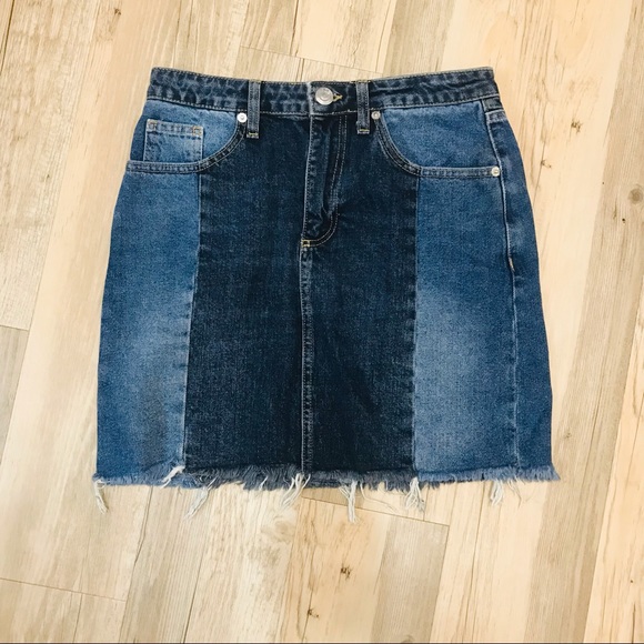 Urban Outfitters Bdg raw hem denim skirt sz Small - Picture 3 of 7